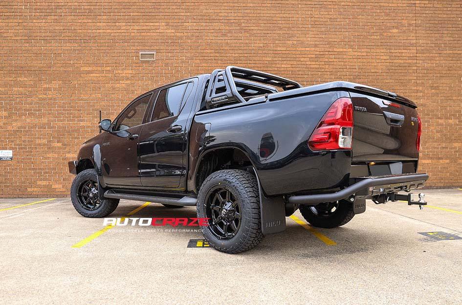 TOYOTA HILUX N80 4WD COUPLER GLOSS BLACK